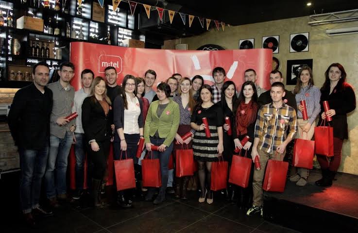 Banja Luka: Najboljim studentima dodjeljene m:tel stipendije ...